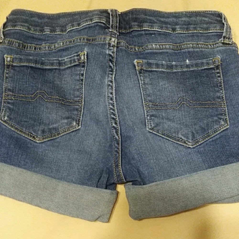 Shorts - Picture 2 of 2